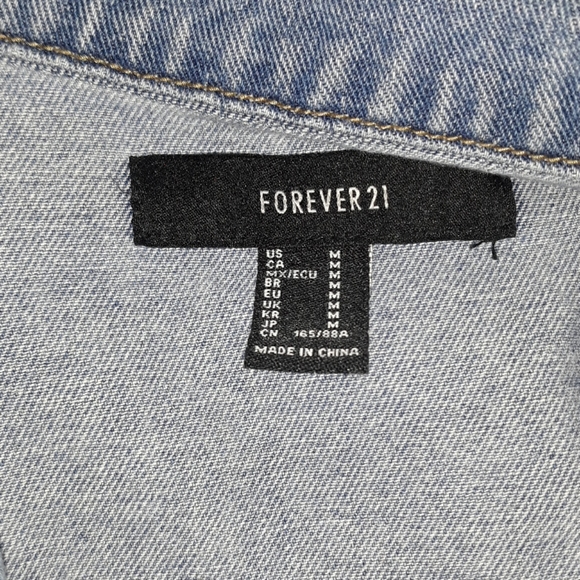 Jean jacket - Picture 2 of 3